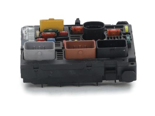Used Fuse box PEUGEOT 407 SW (6E_, 6D_) 1.6 HDi 110 (109 hp) 30631765