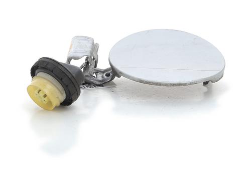 Used Fuel flap TOYOTA YARIS (_P13_) 1.3 (NSP130_, NSP130) (99 hp) 29931399