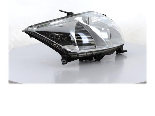 Right headlight TOYOTA AURIS (_E15_) 1.4 D-4D (NDE150_, NDE150R) | BP30048570C29 