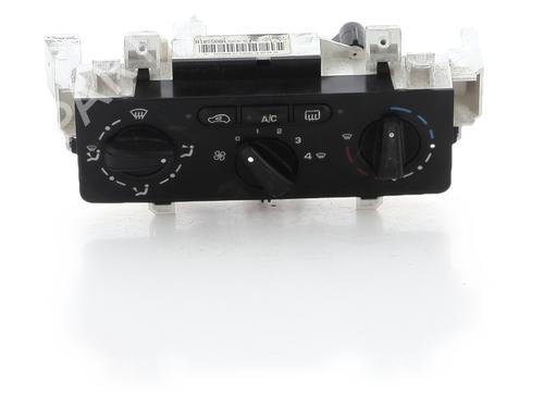 AC-Styringsenhed/Manøvreenhed AC-Styringsenhed/Manøvreenhed CITROËN C3 I (FC_, FN_) 1.4 HDi (68 hp) 39736028 39736028