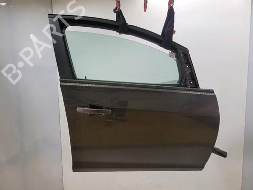 Used Right front door OPEL ASTRA J Sports Tourer (P10) [2010-2015]  32013394