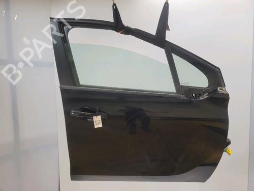 Used Right front door Right front door 37483700 37483700
