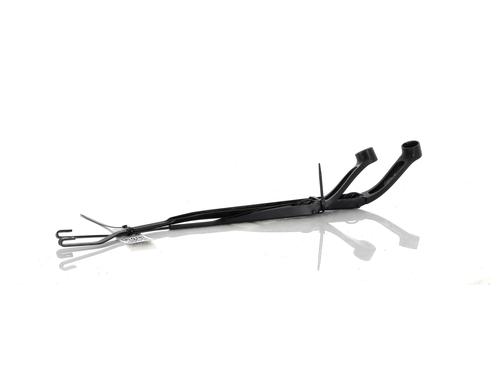 Used Front windshield wiper arm SUZUKI VITARA (LY) 1.4 Hybrid (Mild Hybrid) (APK414) (129 hp) 27902796