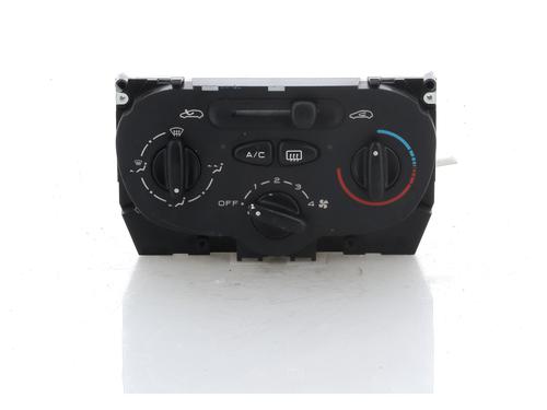 Climate control PEUGEOT 206 Hatchback (2A/C) 1.4 16V (88 hp) 17644557