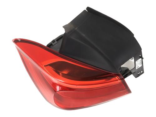 left-taillight-bmw-1-f20-2011-2012-2013-2014-2015-2016-2017-2018-2019-32278817 main image