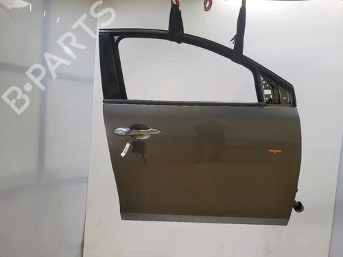 Used Right front door Right front door 38008365 38008365