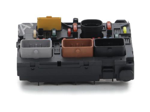 Sikringsdåse CITROËN C2 (JM_) 1.1 (60 hp) 30190338