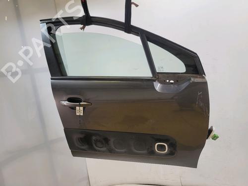 Used Right front door Right front door CITROËN C3 III (SX) 1.2 VTi 82 (82 hp) 34112426 34112426