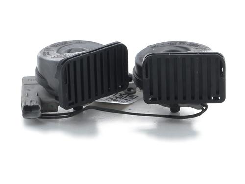 Horn für RENAULT LAGUNA Coupe (DT0/1) 3.0 dCi (DT03) (235 hp) 31373068