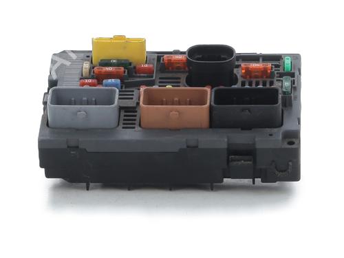 fuse-box-citroen-c5-iii-rd_-2008-2009-2010-2011-2012-2013-2014-2015-2016-2017-32130791 main image
