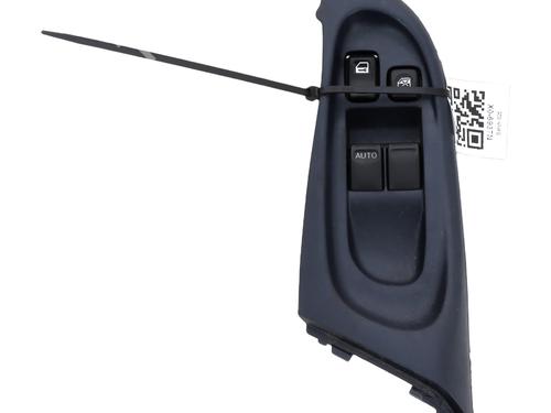 Used Left front window switch NISSAN ALMERA II Hatchback (N16) [2000-2025]  23269059