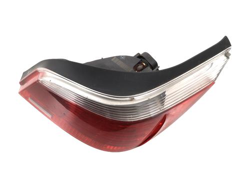 Used Right taillight BMW 5 (E60) 525 d (177 hp) 21212495