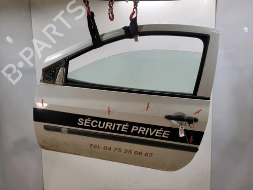 Used Left front door RENAULT CLIO III (BR0/1, CR0/1) 1.5 dCi (75 hp) 31662297