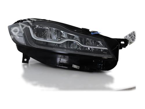 Used Right headlight JAGUAR F-PACE (X761) 2.0 TD4 AWD (180 hp) 29443147
