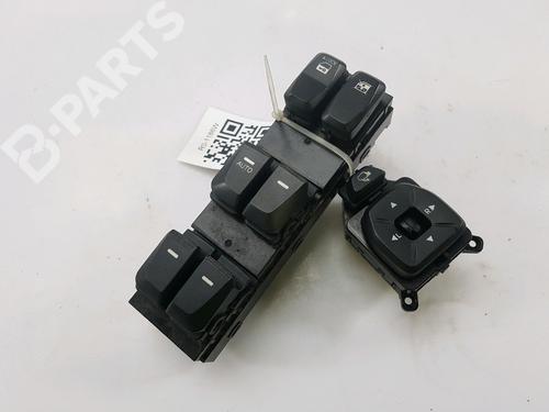 Used Left front window switch Left front window switch HYUNDAI ix35 (LM, EL, ELH) 2.0 CRDi 4WD (184 hp) 11186167 11186167