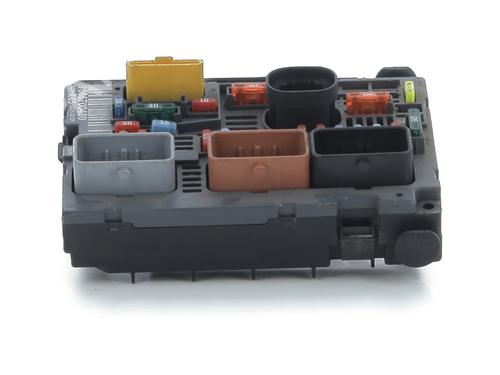 Used Fuse box CITROËN C4 I (LC_) 1.6 HDi (90 hp) 31607376
