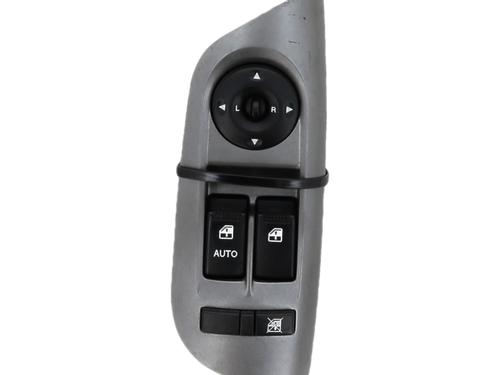 Comutador vidro frente esquerdo Comutador vidro frente esquerdo HYUNDAI COUPE II (GK) 2.0 GLS (143 hp) 39704706 39704706