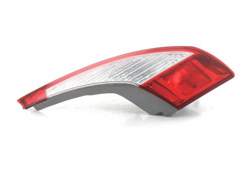 left-tailgate-light-renault-megane-iii-hatchback-bz01_-b3_-2008-32278699 main image