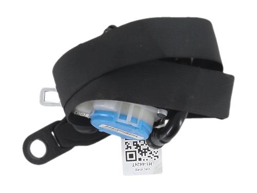 front-left-seatbelt-toyota-aygo-_b4_-2014-35748817 main image