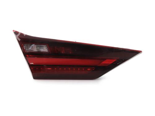 Feu de coffre gauche BMW 1 (F40) 116 d (116 hp) 31661585