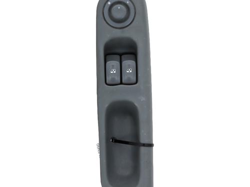 Used Left front window switch RENAULT TWINGO I (C06_) 1.2 16V (C06C, C06D, C06K) (75 hp) 28121737