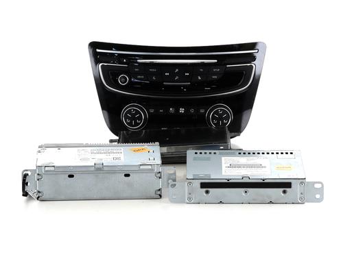 Used Radio PEUGEOT 508 SW I (8E_) 1.6 BlueHDi 120 (120 hp) 25481999