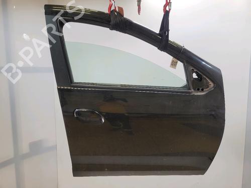 Dør høyre foran DACIA SANDERO II 1.0 SCe 75 (B8JC, B8JD, B8NC) (73 hp) 31693980