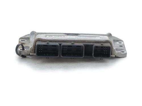 engine-control-unit-ecu-renault-modus-grand-modus-fjp0_-2004-33280888 main image