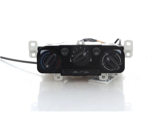 Used Climate control MAZDA 323 F VI Hatchback (BJ) 1.6 (BJ10M) (98 hp) 17674710