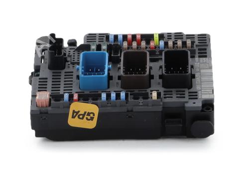 Used Fuse box Fuse box CITROËN C4 II (NC_) 1.6 HDi 90 (92 hp) 40618939 40618939