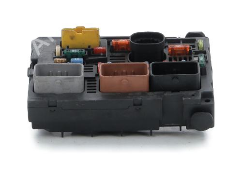 Used Fuse box Fuse box PEUGEOT PARTNER MPV (5_, G_) 1.6 HDi 90 (90 hp) 33533094 33533094