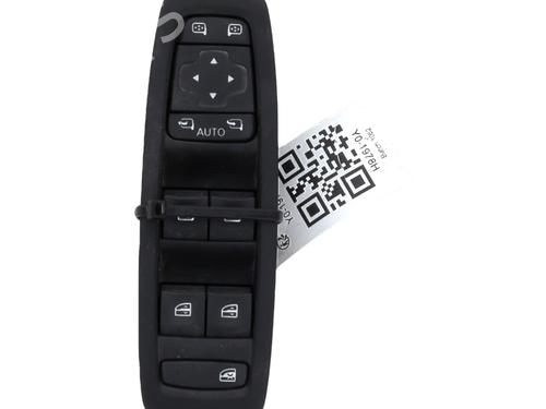 Used Left front window switch RENAULT MEGANE IV Hatchback (B9A/M/N_) 1.5 dCi 110 (B9A3) (110 hp) 29762333