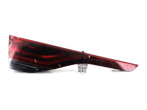 Used Left tailgate light RENAULT MEGANE IV Hatchback (B9A/M/N_) 1.3 TCe 140 (B9NB) (140 hp) 31057697