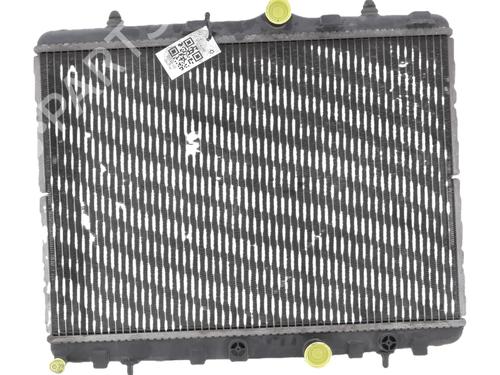 Used Water radiator Water radiator 37533096 37533096