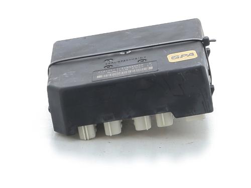 Used Fuse box RENAULT MEGANE III Hatchback (BZ0/1_, B3_) 1.9 dCi (BZ0N, BZ0J) (131 hp) 33166048