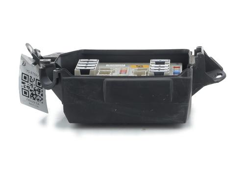 Used Fuse box RENAULT CLIO III (BR0/1, CR0/1) 1.5 dCi (88 hp) 31085673