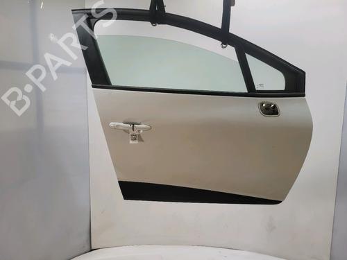 Used Right front door Right front door 38613375 38613375