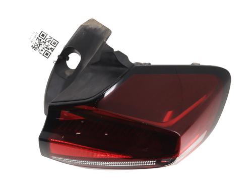 Used Right taillight CITROËN C4 III (BA_, BB_, BC_) 1.5 BlueHDi 130 (BBYHZB) (131 hp) 30895443