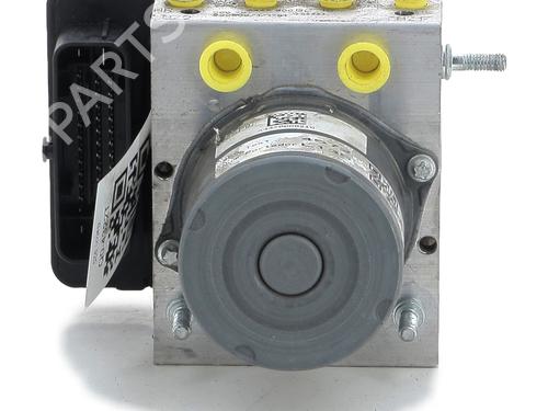 Used ABS pump MERCEDES-BENZ VITO Van (W447) 110 CDI (447.601, 447.603, 447.605) (102 hp) 28834427