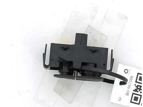 Warning switch DACIA SANDERO II 1.5 dCi 75 / Blue dCi 75 (B8JW, B8M4, B8AH, B8M7, B8M6) | BP16973918I22 