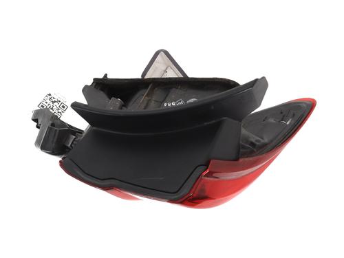 Used Right taillight TOYOTA YARIS (_P13_) [2010-2020]  33111063