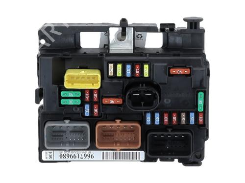 Fuse box CITROËN C3 Picasso (SH_) 1.6 BlueHDi 100 | BP30632584E1