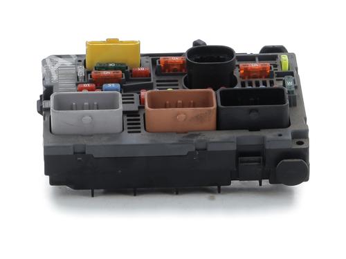 Used Fuse box Fuse box PEUGEOT 3008 I MPV (0U_) 1.6 HDi (112 hp) 34051357 34051357
