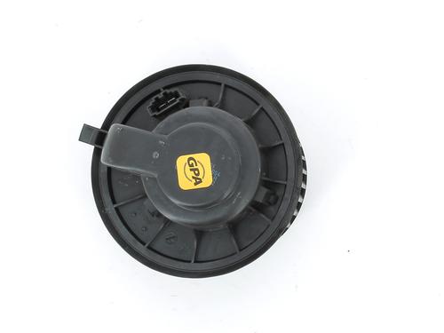 Heater blower motor VW TRANSPORTER T6 / CARAVELLE T6 Bus (SGB, SGJ, SHB, SHJ) 2.0 TDI 4motion (150 hp) 17485636