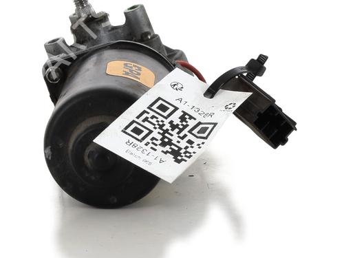 Used Front wiper motor RENAULT TWINGO I (C06_) [1993-2012]  28616685