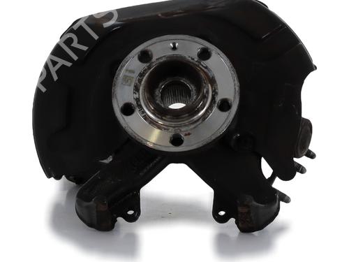 Venstre Styrespindel lagerhus VW POLO VI (AW1, BZ1, AE1) 1.0 TSI (95 hp) 29902991