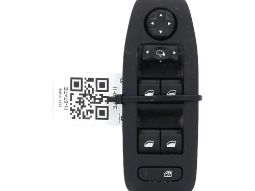 Used Left front window switch Left front window switch PEUGEOT 208 I (CA_, CC_) 1.2 THP 110 (110 hp) 33111541 33111541
