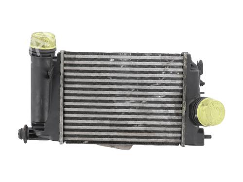 intercooler-renault-megane-iv-hatchback-b9amn_-2015-32076870 main image