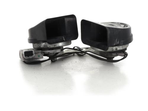 Used Horn RENAULT LAGUNA III (BT0/1) 2.0 dCi (BT01, BT08, BT09, BT0E, BT0K, BT12, BT1C, BT1D,... (150 hp) 29579243