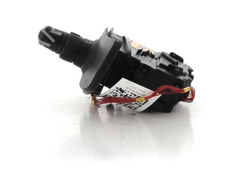 switch-renault-clio-iii-br01-cr01-2005-2006-2007-2008-2009-2010-2011-2012-2013-2014-31821591 main image